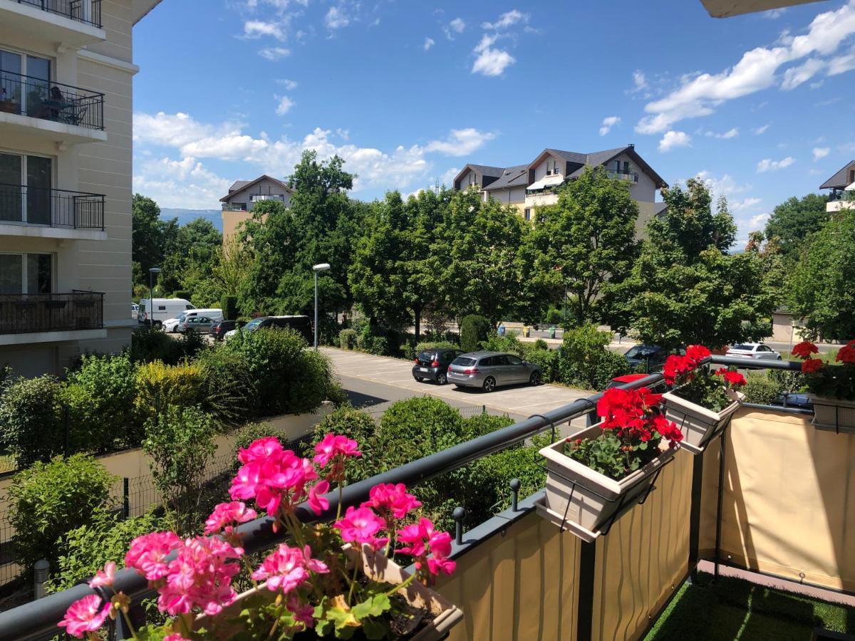 Beautiful Apartment Near Geneva Saint-Julien-en-Genevois Dış mekan fotoğraf